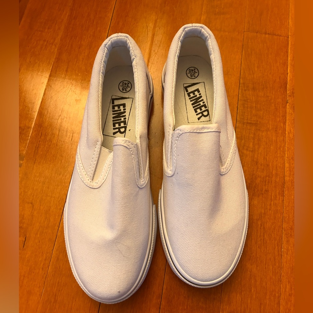 Women’s Canvas slip on Fashion Sneaker Skate shoe